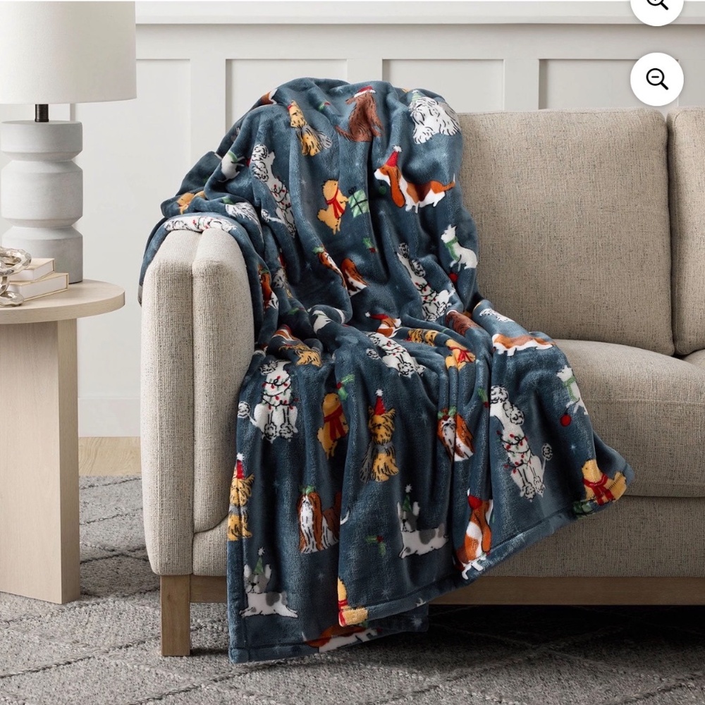 NWT Member's Mark  Holiday Themed Lounge Throw 60"x70" machine washable 🎄✨